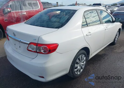 2013 Toyota Corolla Le z USA, uszkodzony, nr VIN 2T1BU4EE8DC013129